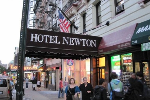 Newton Hotel 001